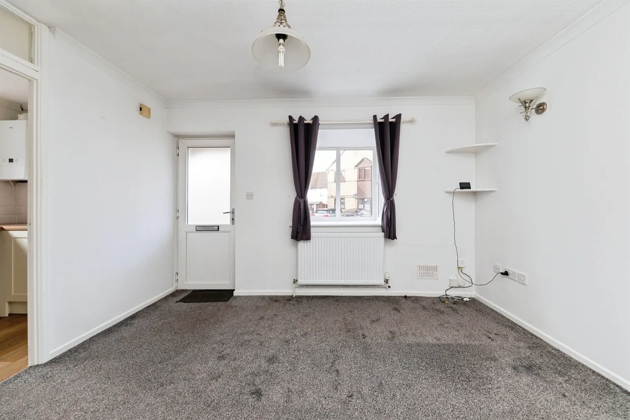 Lanthony Court, Arlesey, SG15, photo 6