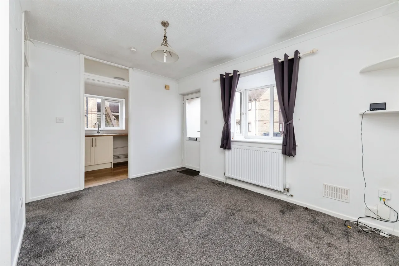 Lanthony Court, Arlesey, SG15, photo 7