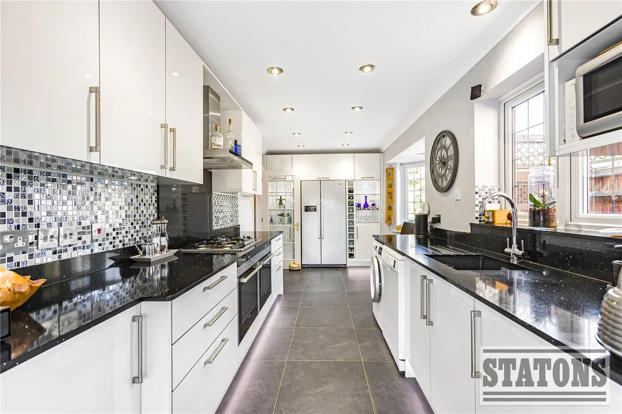 Newgate Street Village, Hertford, Hertfordshire, SG13 8RA, photo 7