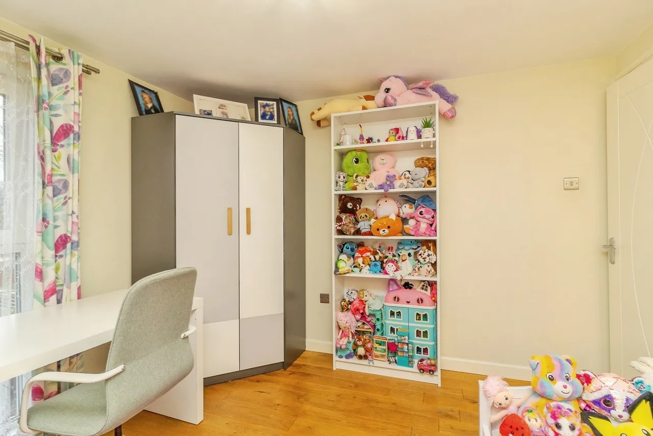 Permayne, New Bradwell, MK13, photo 19