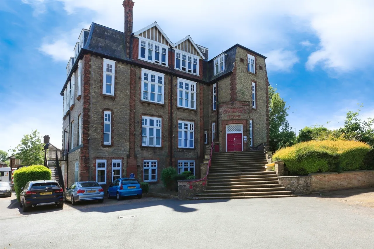 London Road, PETERBOROUGH, photo 10