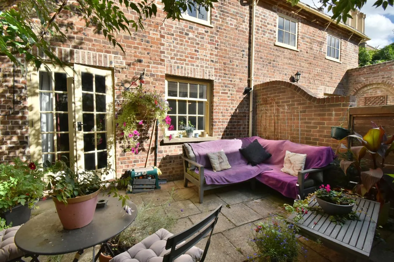 Hurn Court, BH23, photo 20