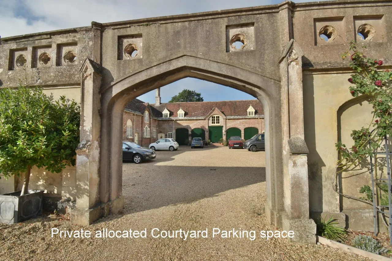 Hurn Court, BH23, photo 26