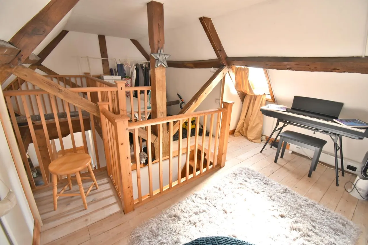 Hurn Court, BH23, photo 18