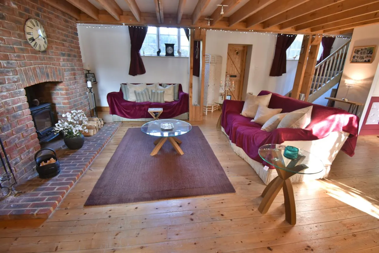 Hurn Court, BH23, photo 6