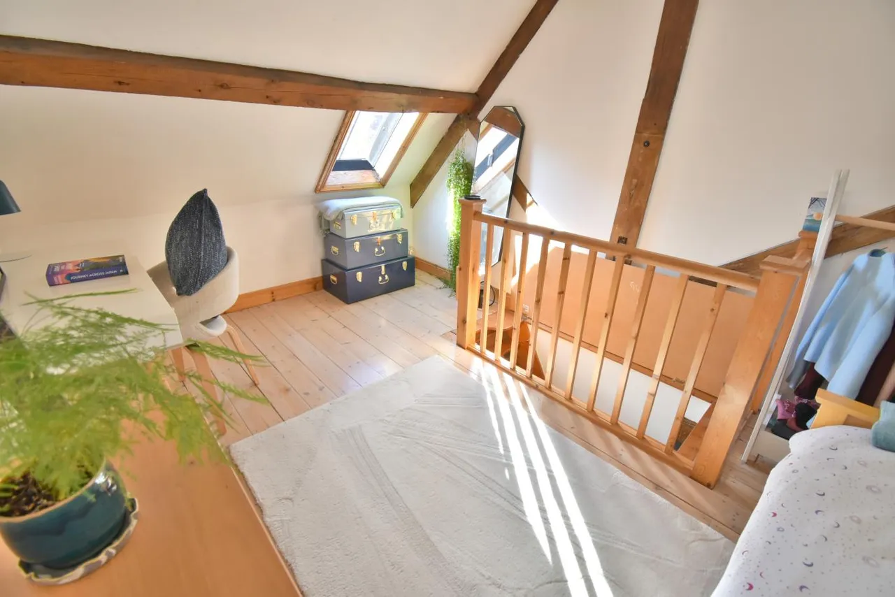 Hurn Court, BH23, photo 17