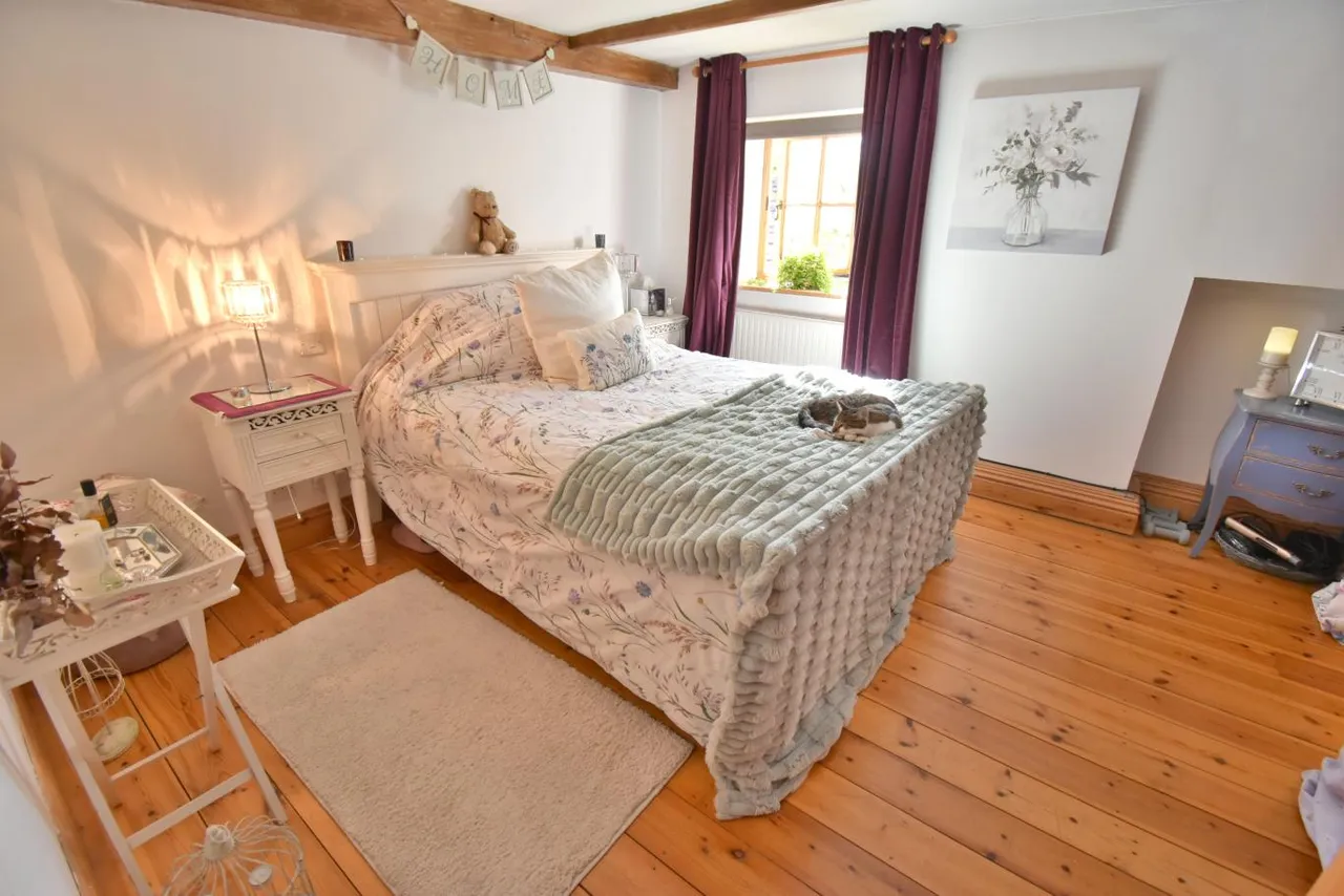 Hurn Court, BH23, photo 12