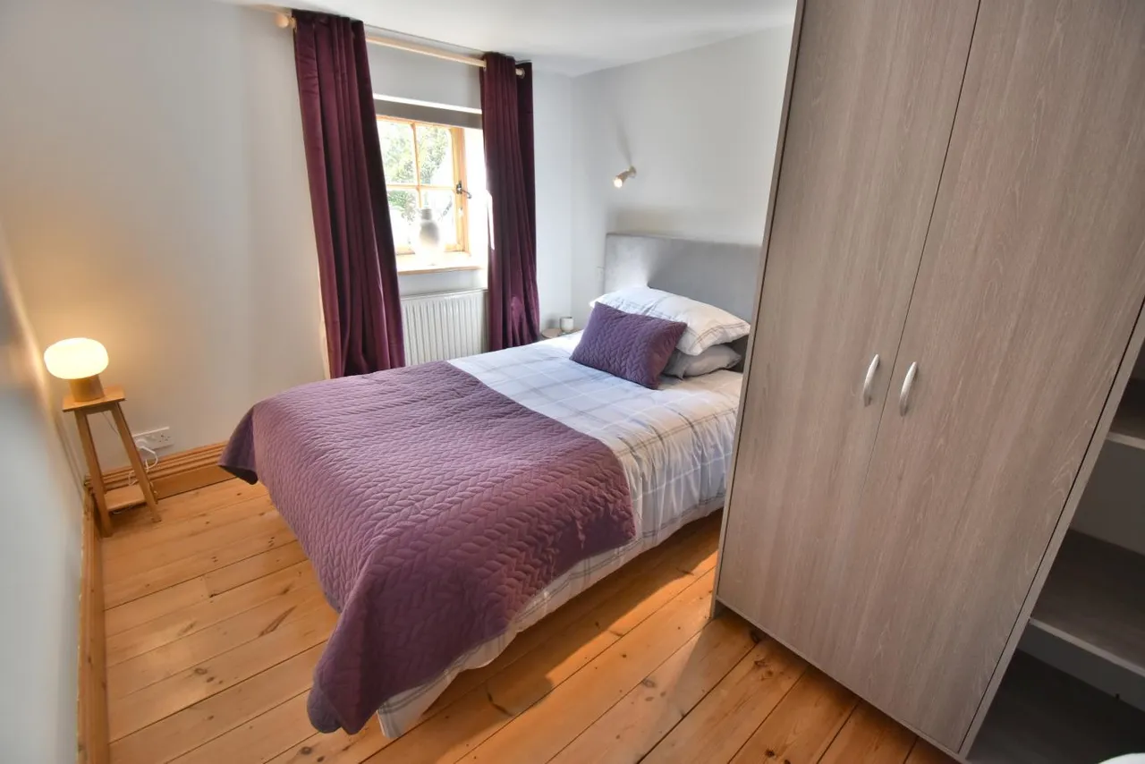 Hurn Court, BH23, photo 14