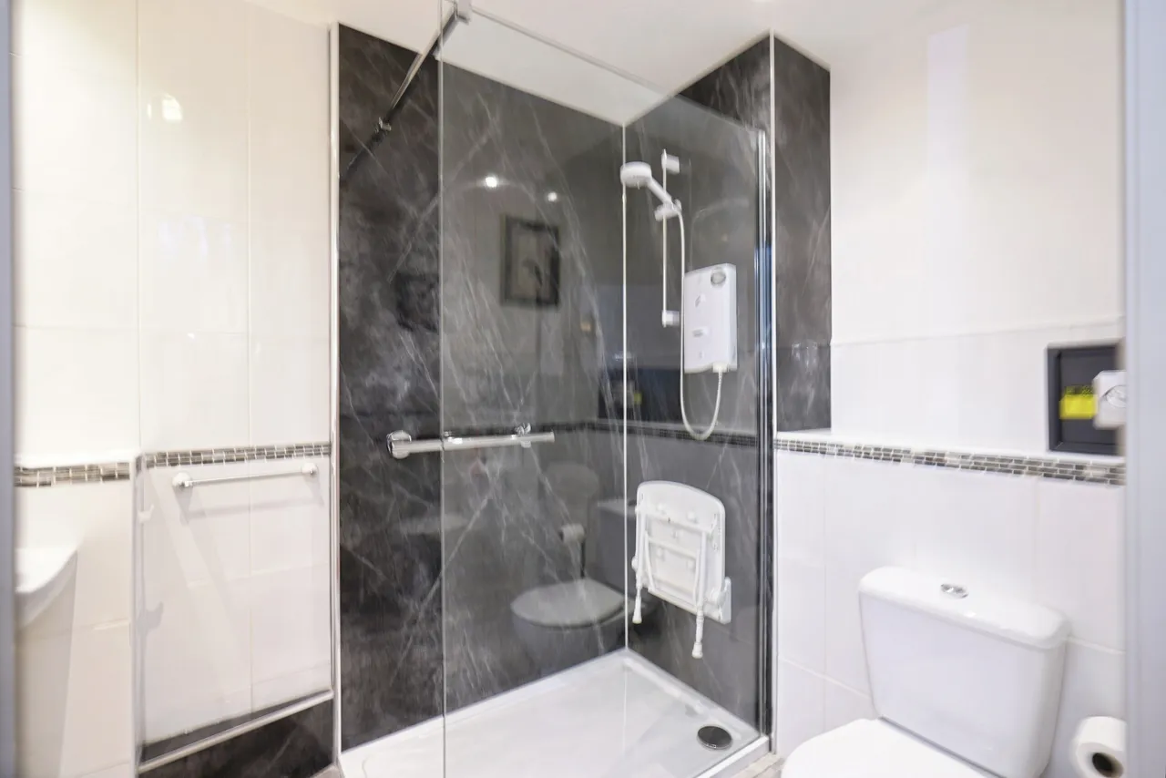 Roseburn Drive, Edinburgh, EH12, photo 11