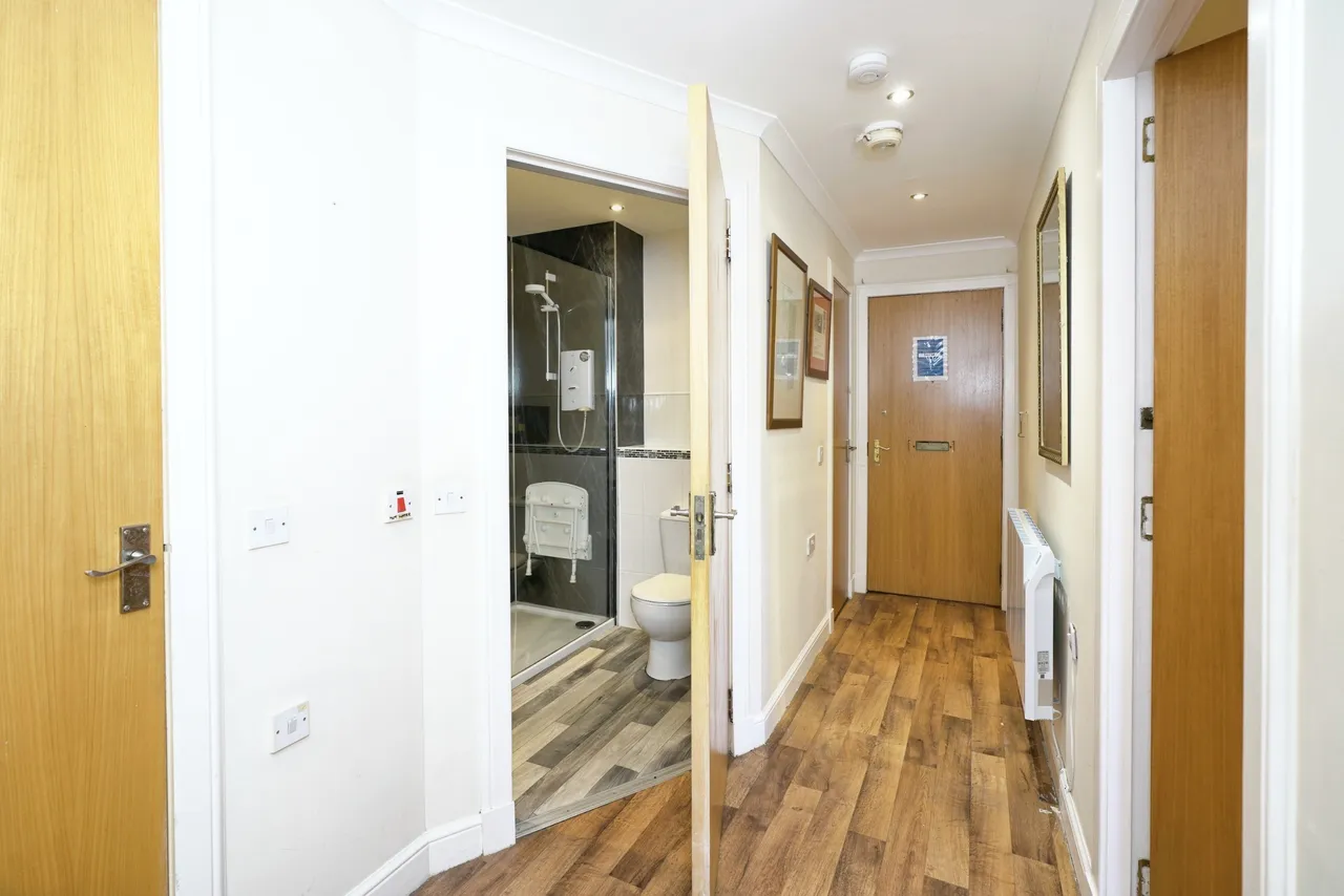 Roseburn Drive, Edinburgh, EH12, photo 9