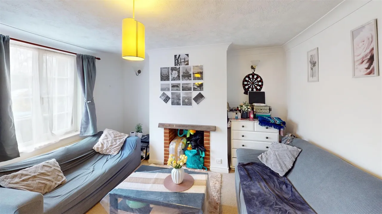 St Leonards Road, Horsham, West Sussex RH13 6EH, photo 5