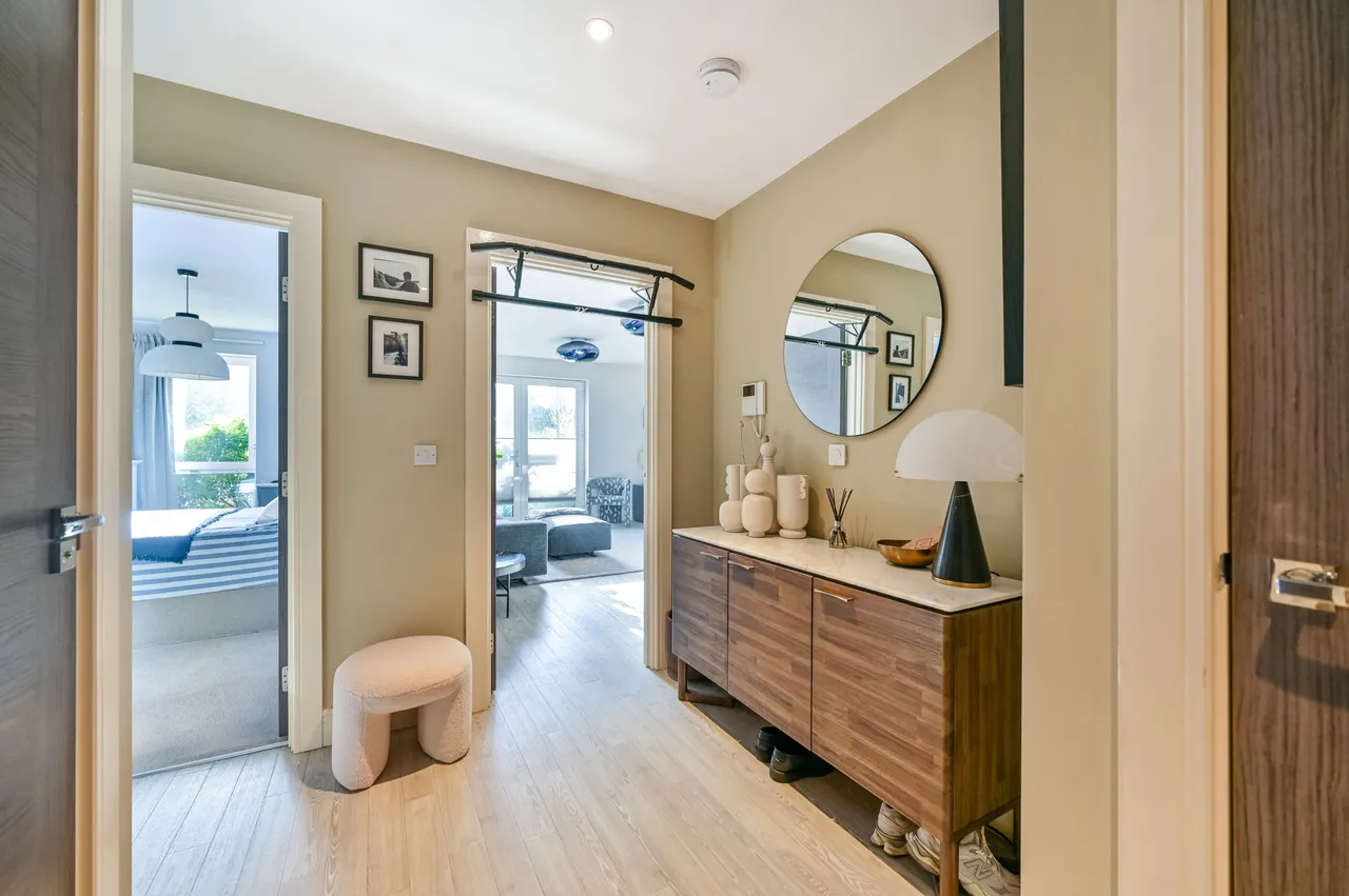 Flat 28, Lion Court, The Riverside Quarter, Lion Wharf Road, Isleworth, photo 7