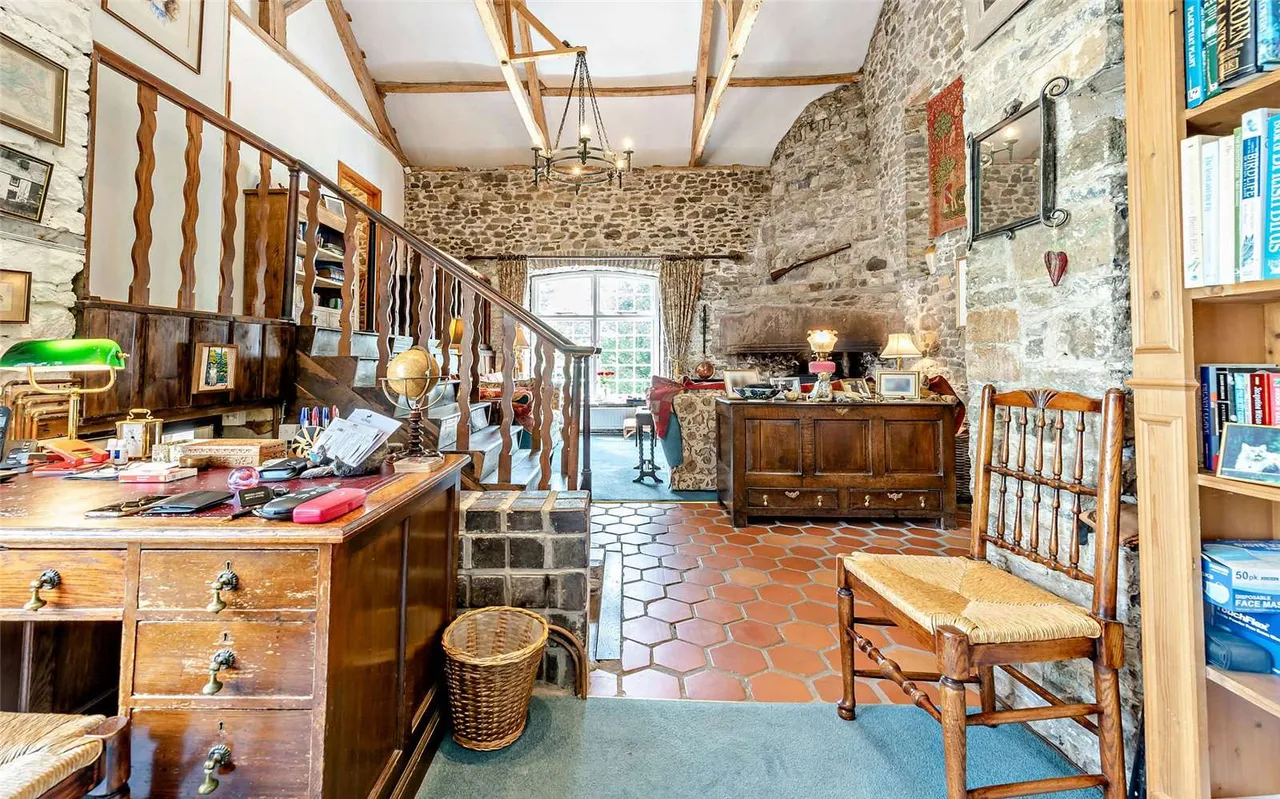 Bryneithin, New Inn, Llandeilo, Carmarthenshire, SA19 7LL, photo 8