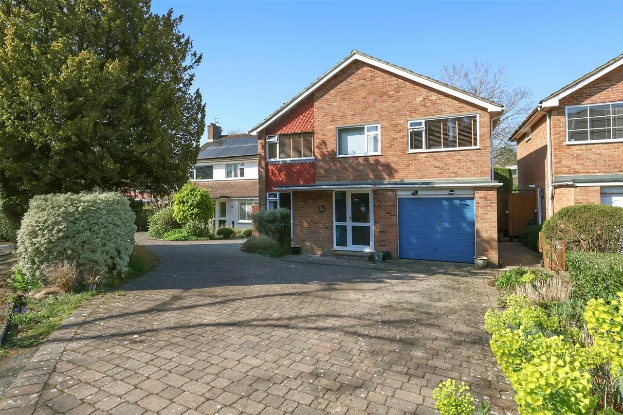 The Cedars, Reigate, RH2, photo 2