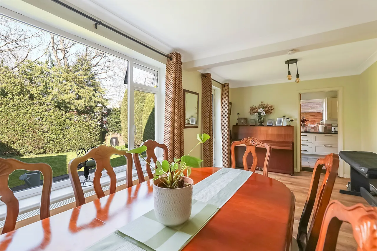 The Cedars, Reigate, RH2, photo 3