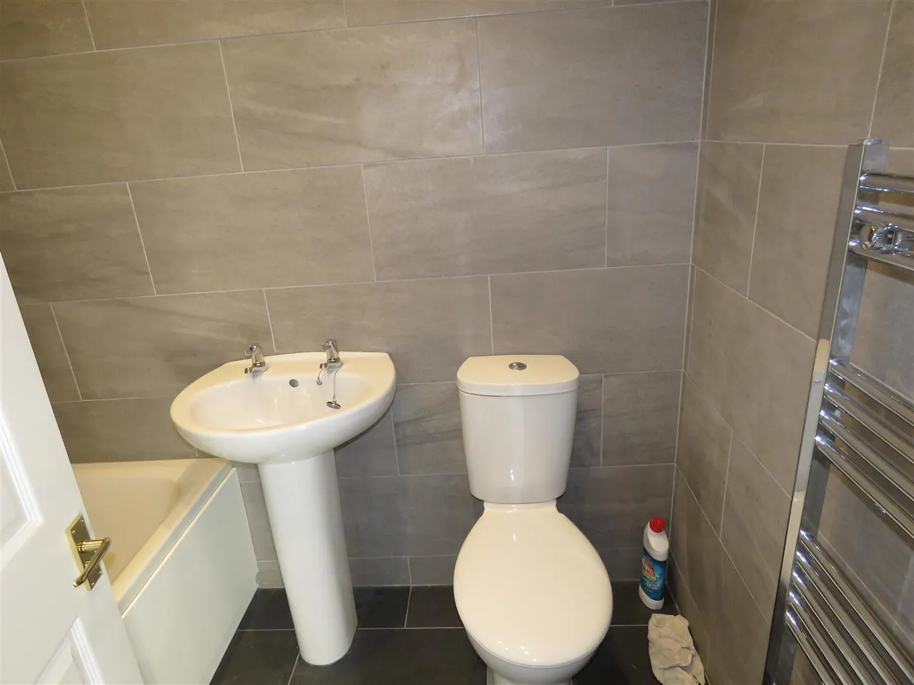 Monckton Road, Sheffield, S5, photo 6