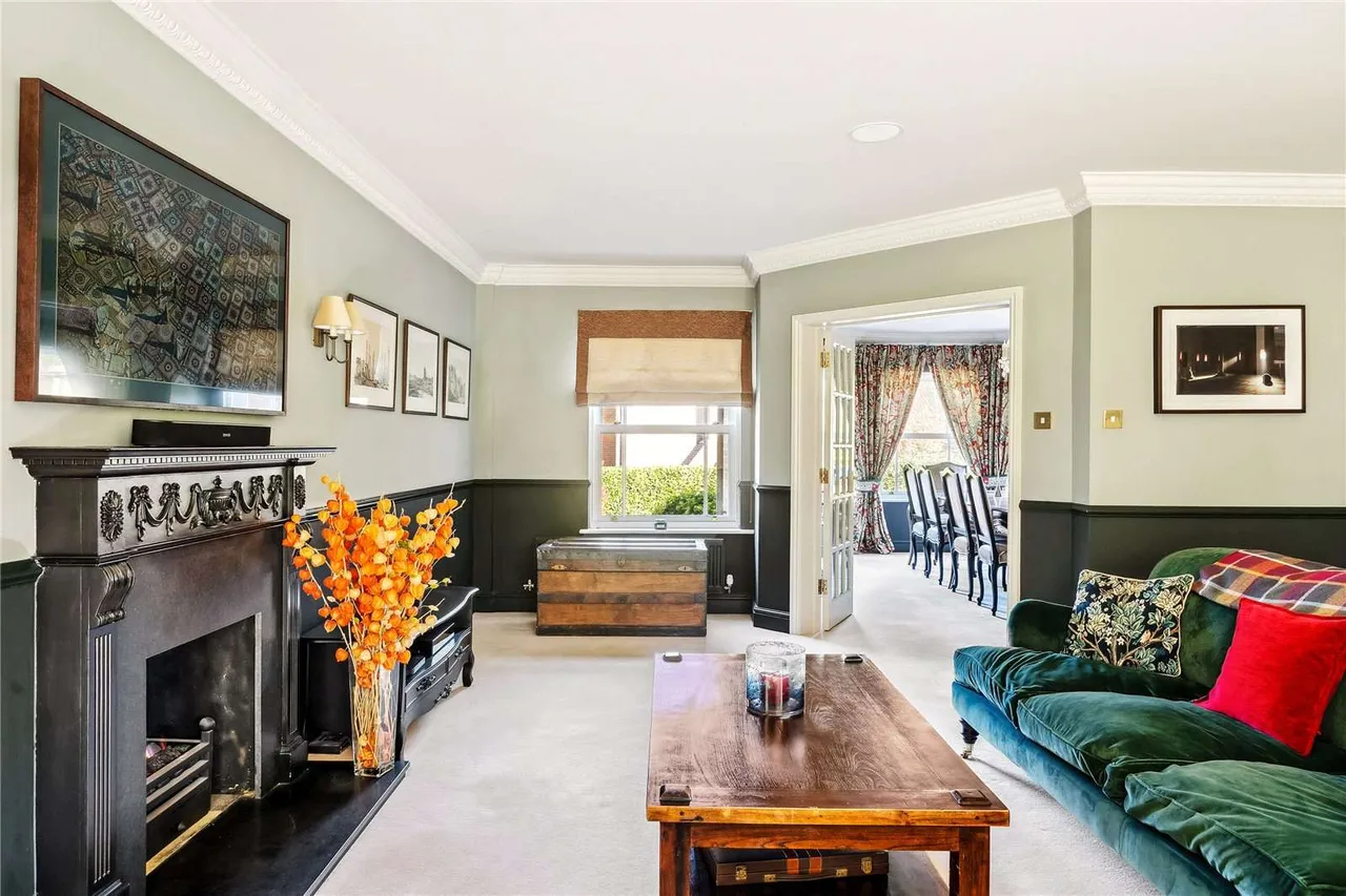 Sandringham Park, Cobham, Surrey, KT11 2EQ, photo 6