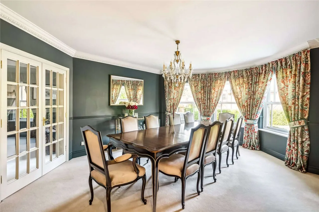 Sandringham Park, Cobham, Surrey, KT11 2EQ, photo 7