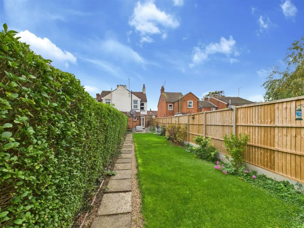 Buckingham Road, Aylesbury, photo 11