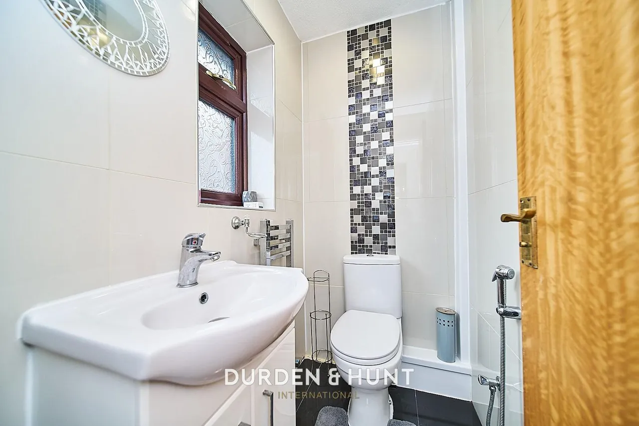 Wickets Way, Ilford, IG6, photo 8