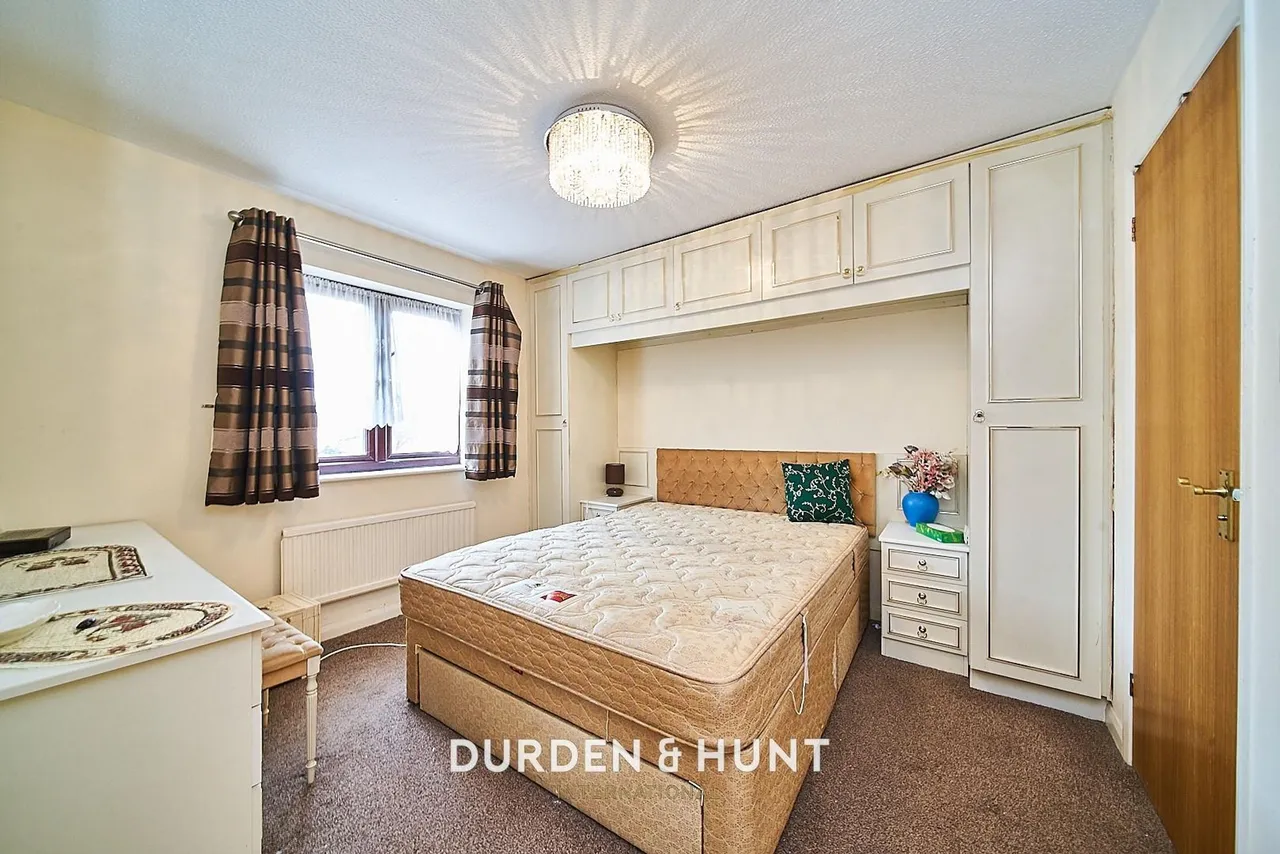 Wickets Way, Ilford, IG6, photo 11