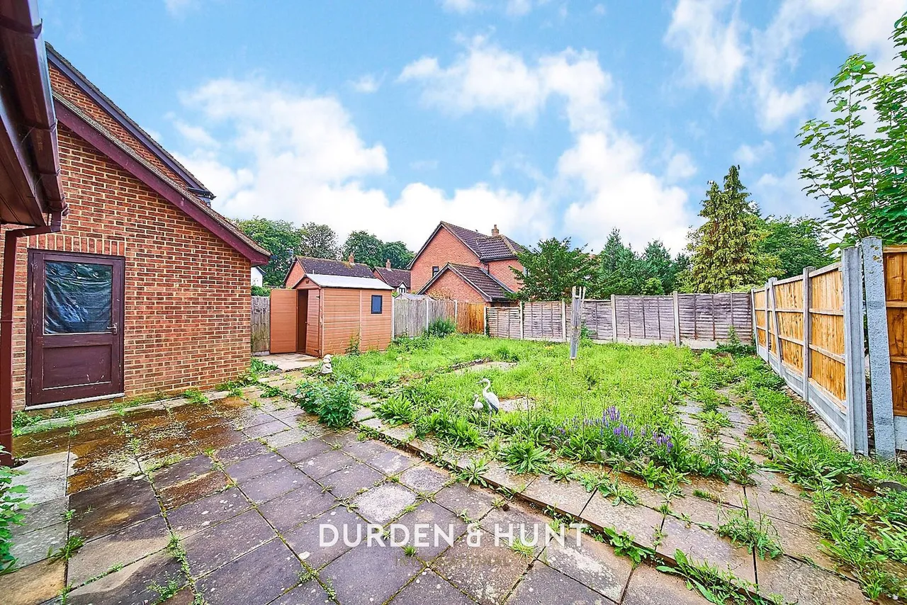 Wickets Way, Ilford, IG6, photo 22