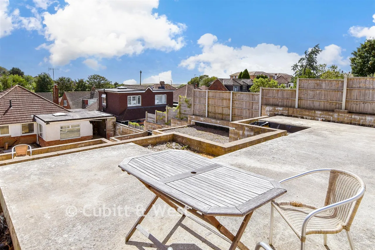 Warren Way, Woodingdean, BN2, photo 14