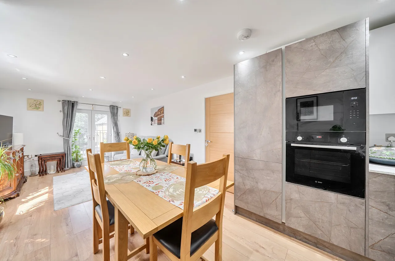 Brittain Road, Hersham, KT12, photo 5