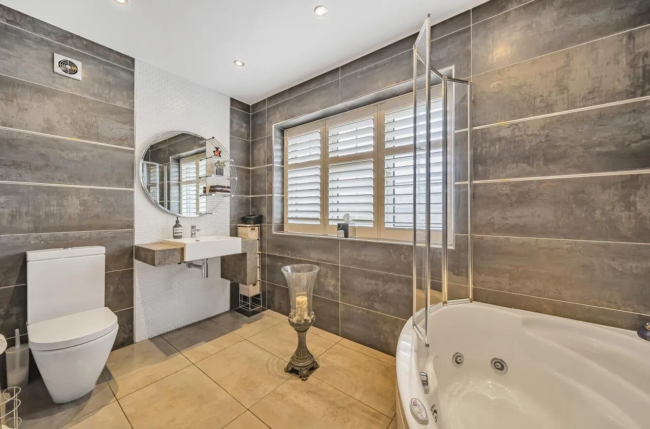 Shirley Avenue, Cheam, SM2, photo 22