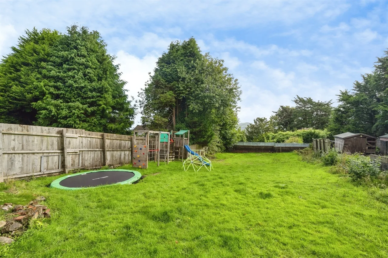 Vicarage Road, Swansea, SA6, photo 30