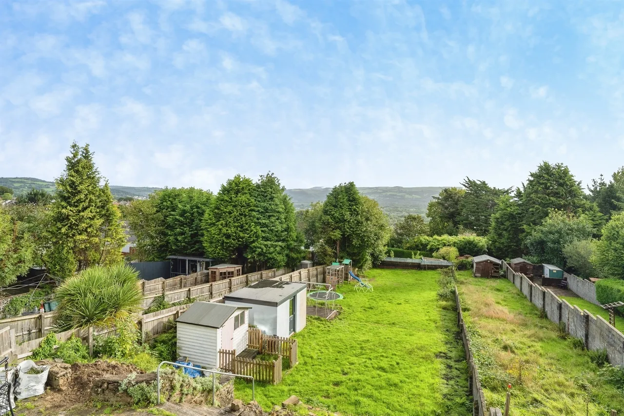 Vicarage Road, Swansea, SA6, photo 28