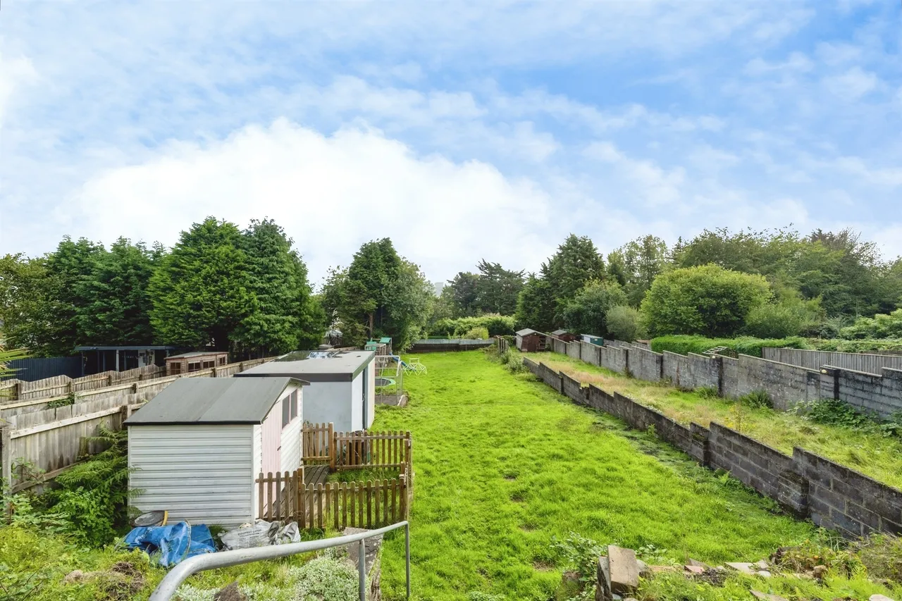 Vicarage Road, Swansea, SA6, photo 29