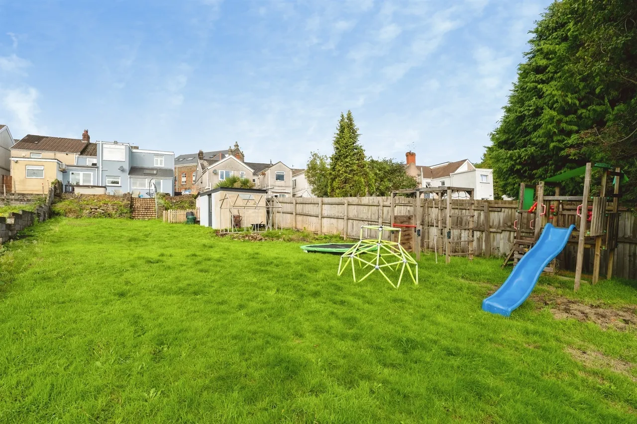 Vicarage Road, Swansea, SA6, photo 31