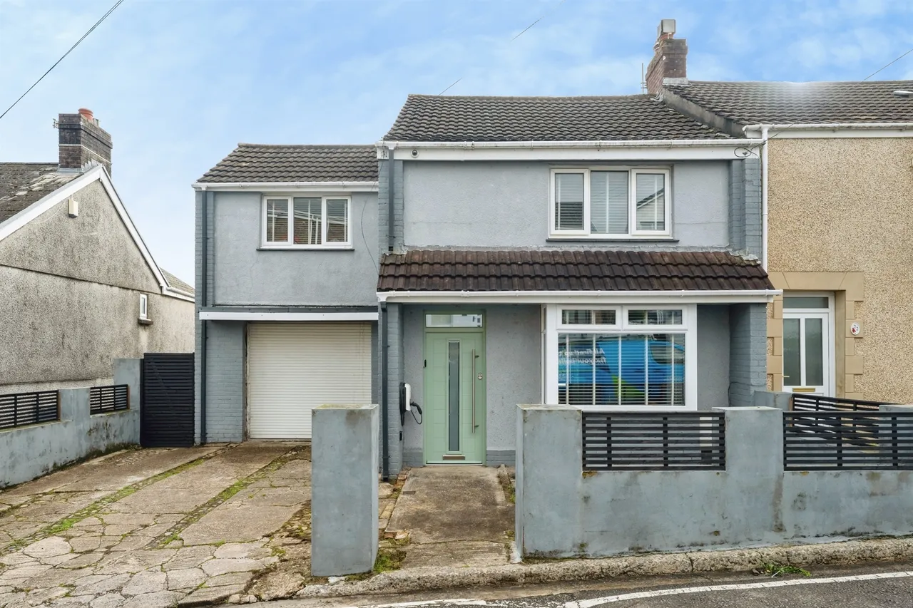 Vicarage Road, Swansea, SA6, photo 27