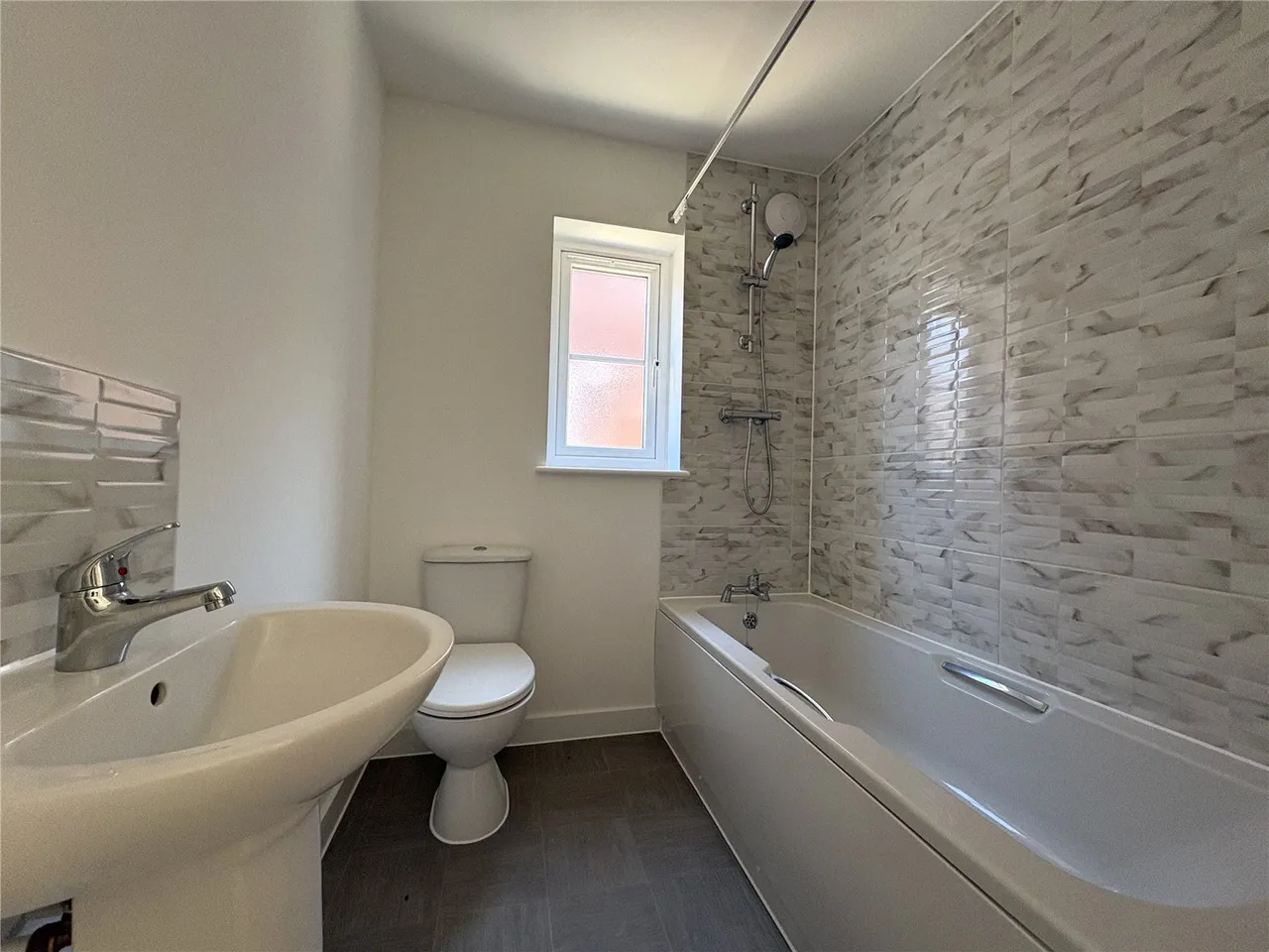 Clos Yr Ysgol, Clyne, SA11, photo 12