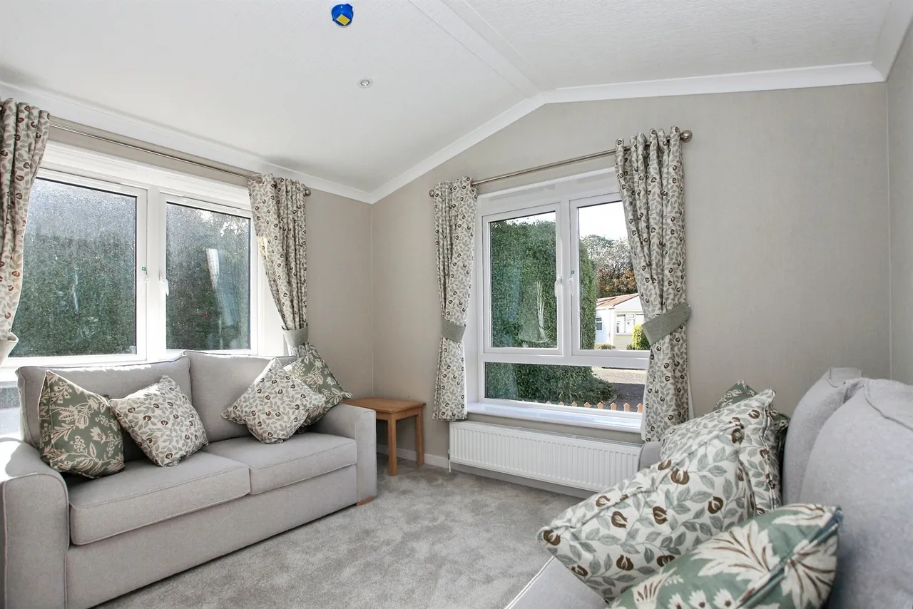 Werrington Grove, Peterborough, PE4, photo 2