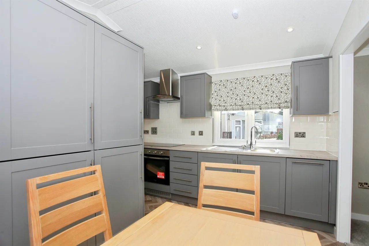 Werrington Grove, Peterborough, PE4, photo 8