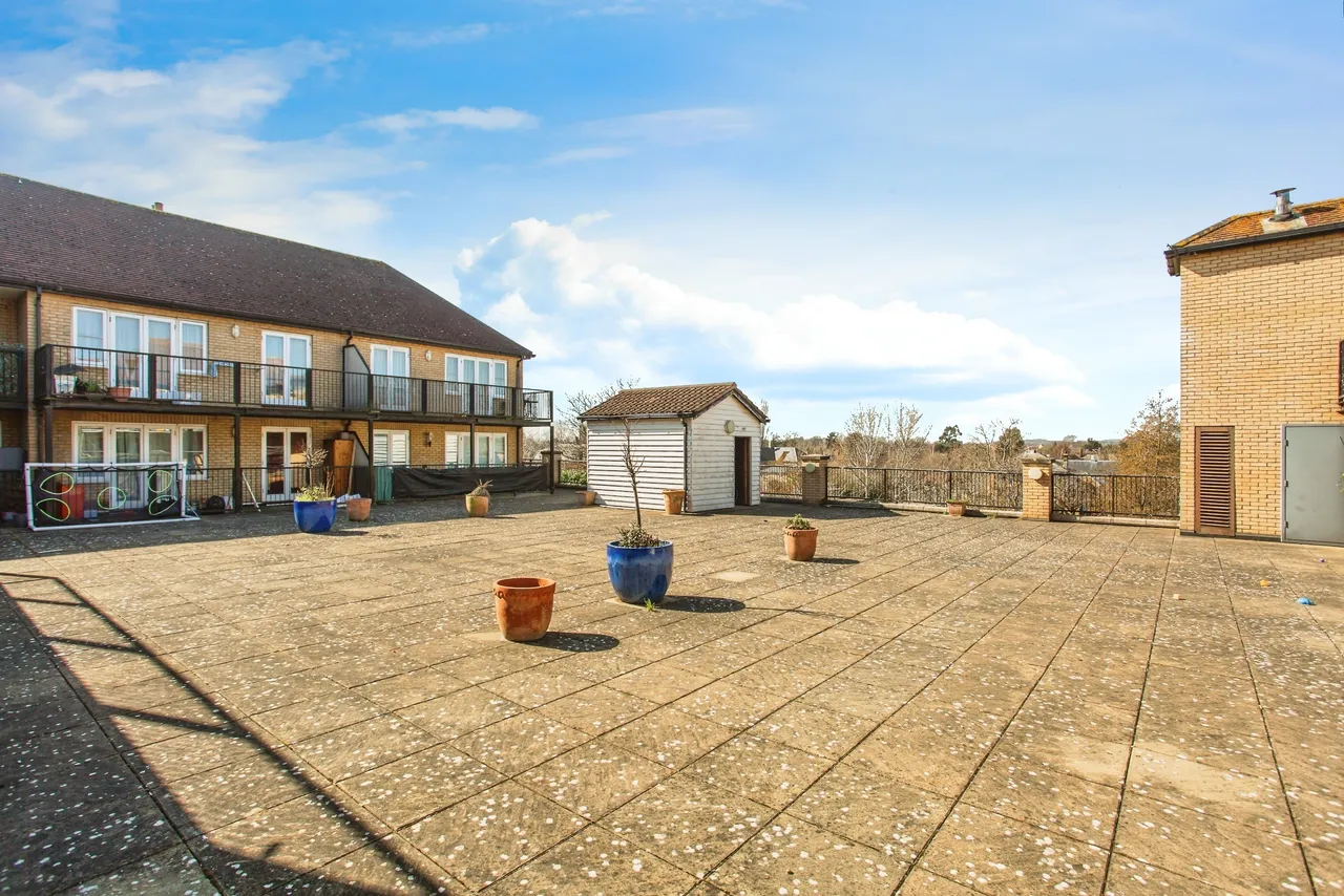 Roche Close, Rochford, Essex, SS4, photo 13