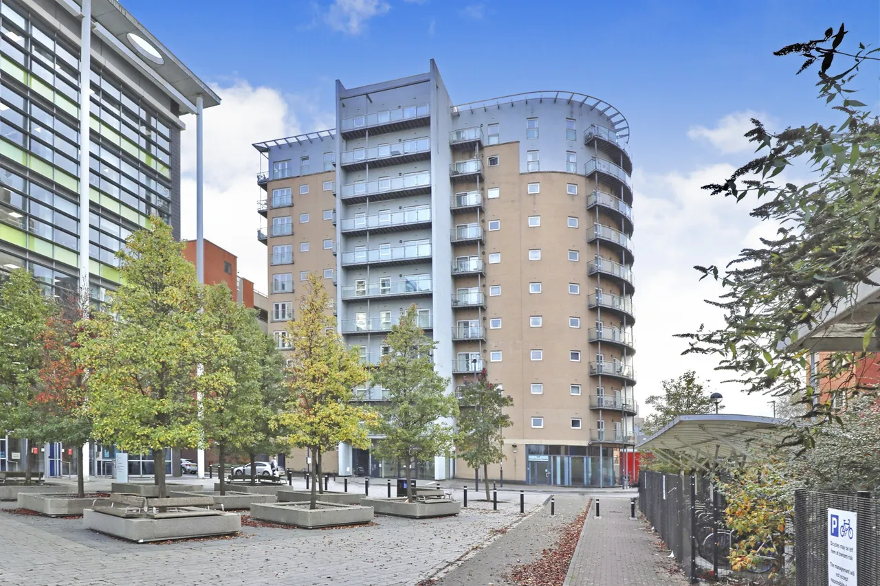 2 bed flat for sale — Millsands, Sheffield, South Yorkshire, S3