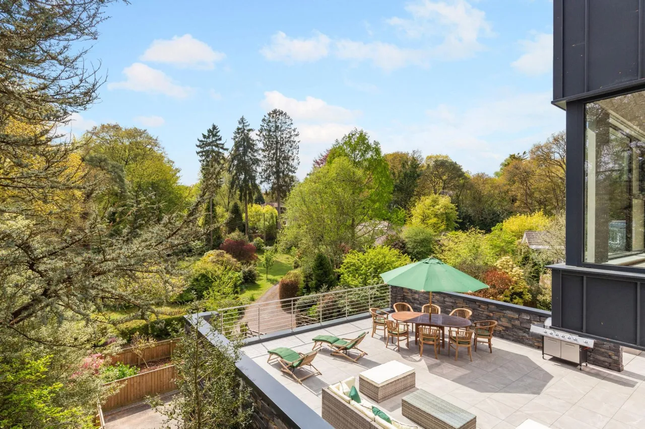 5 bed house for sale, Lower Broad Oak Road, West Hill, EX11
