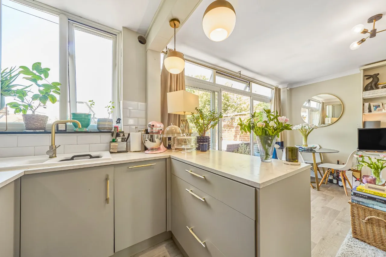 Patio Close, Clapham, SW4, photo 6
