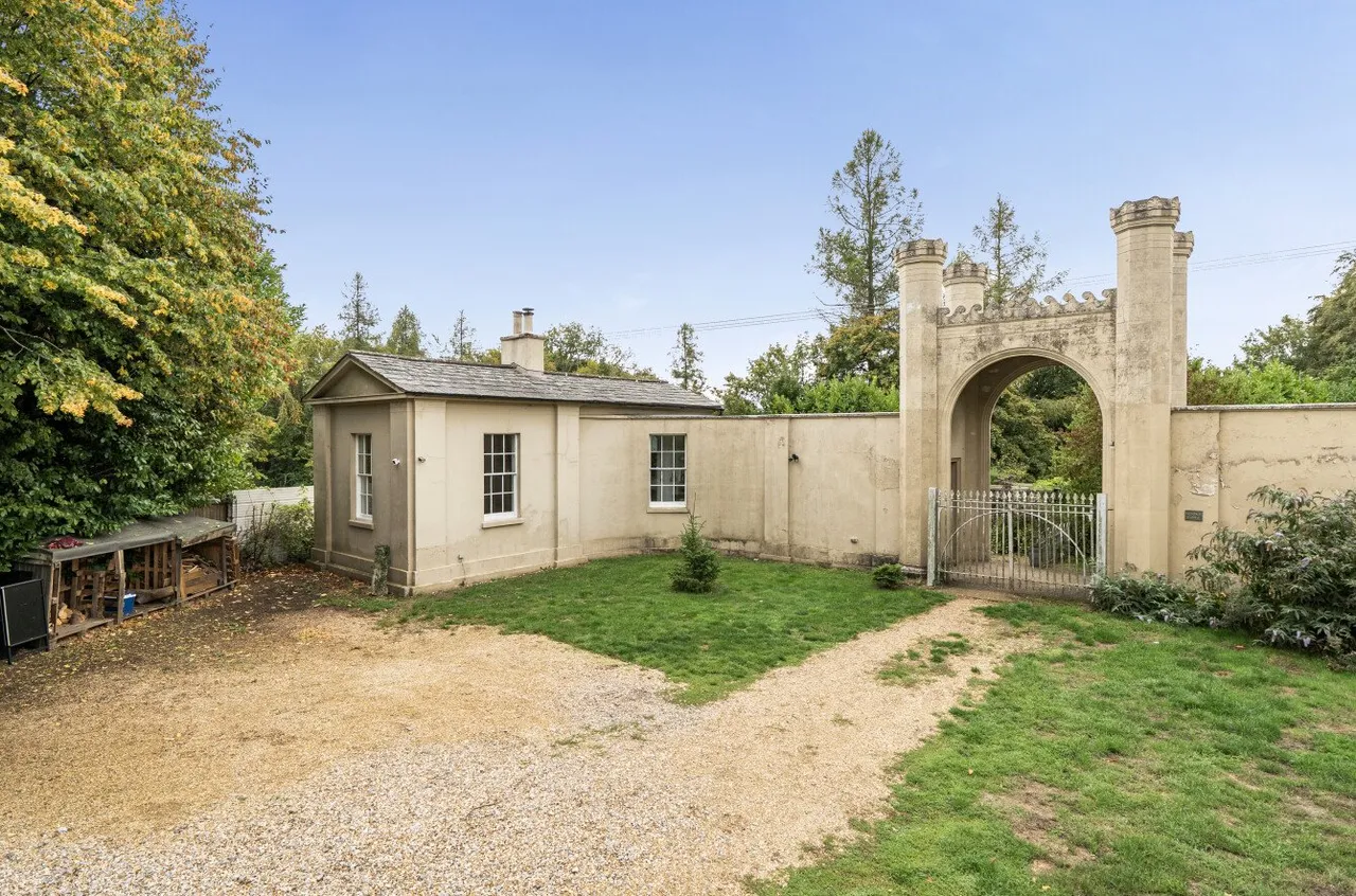 2 bed house for sale, Rownest Wood Lane, Micheldever, SO21