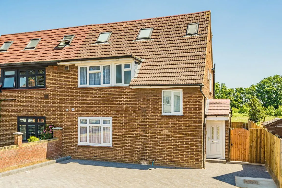 property to rent, Hall Road, TW7