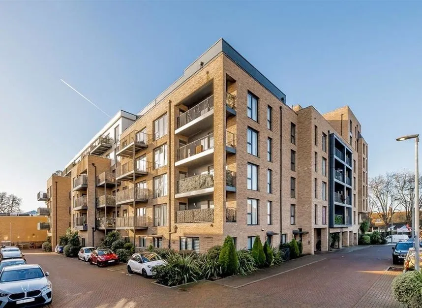 2 bed flat for sale — Woodley Crescent, Cricklewood, NW2