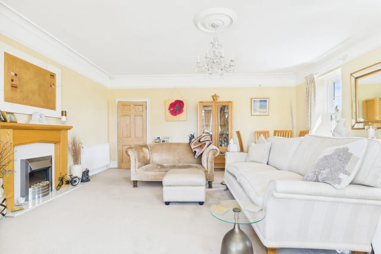 Sandgate Road, Folkestone, photo 7
