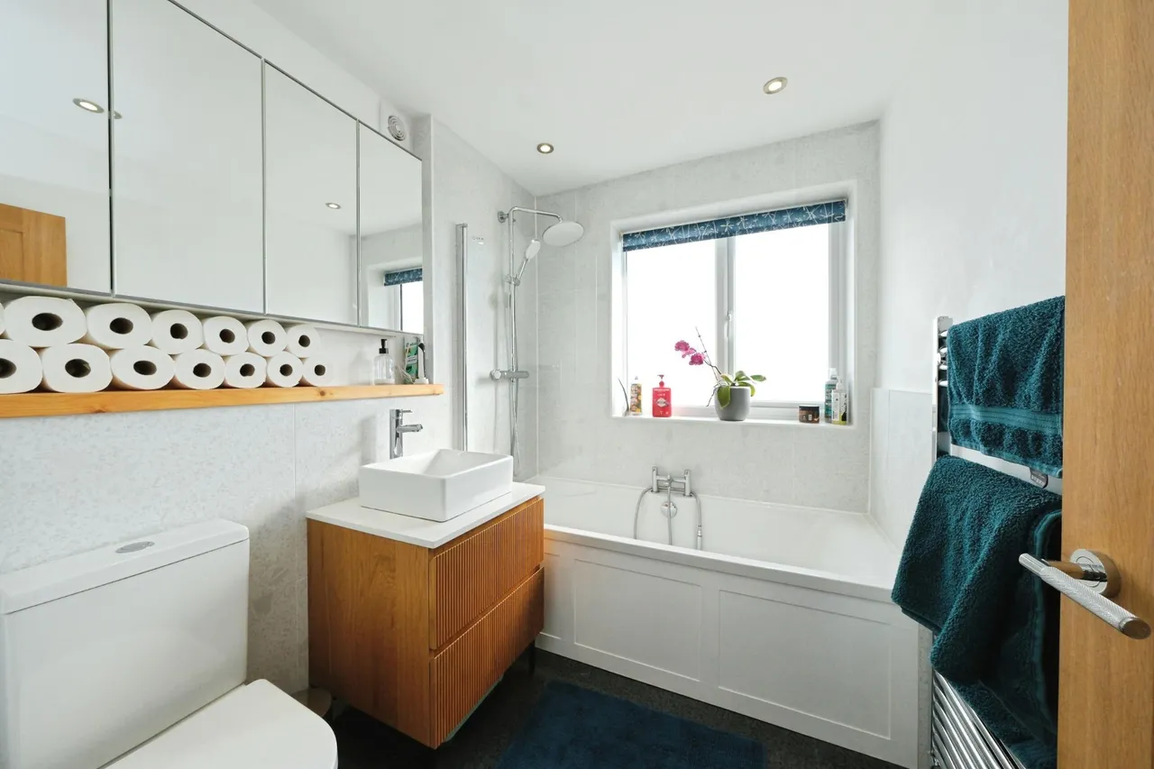 Moor Road, Nottingham, NG16, photo 15