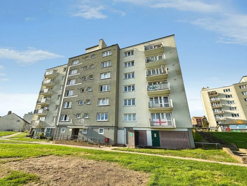 2 bed flat for sale, Chadborn Close, Brighton, BN2