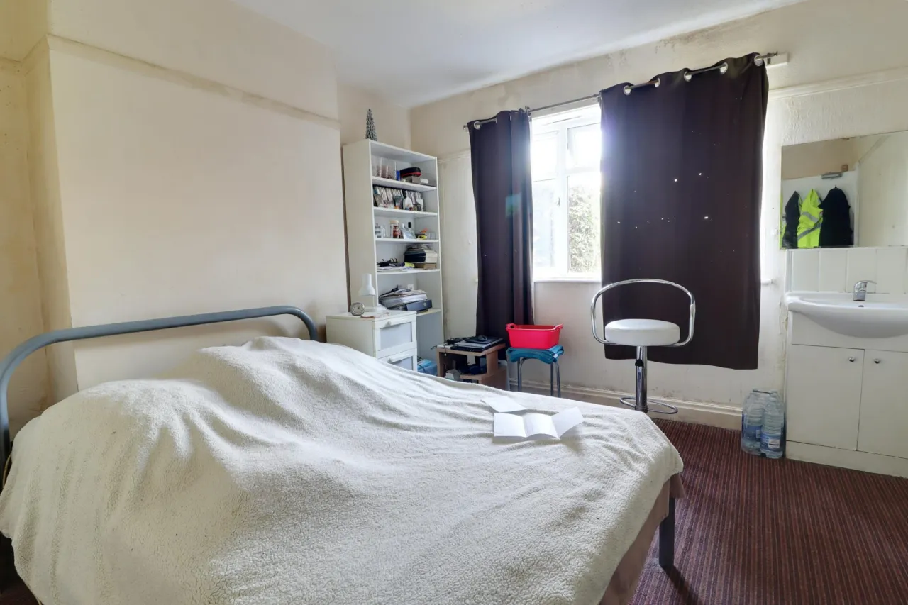 Manor Way, Crewe, CW2, photo 6