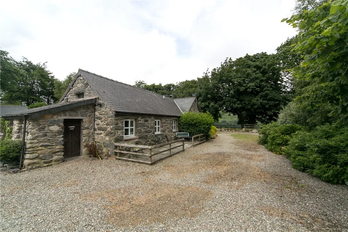 Sarnau, Bala, LL23, photo 11