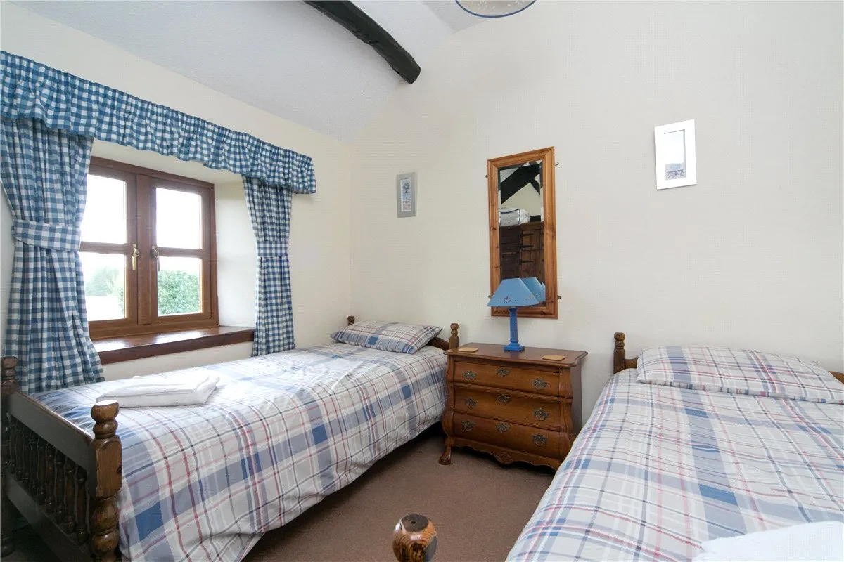 Sarnau, Bala, LL23, photo 18